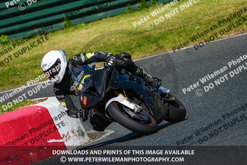 enduro digital images;event digital images;eventdigitalimages;mallory park;mallory park photographs;mallory park trackday;mallory park trackday photographs;no limits trackdays;peter wileman photography;racing digital images;trackday digital images;trackday photos